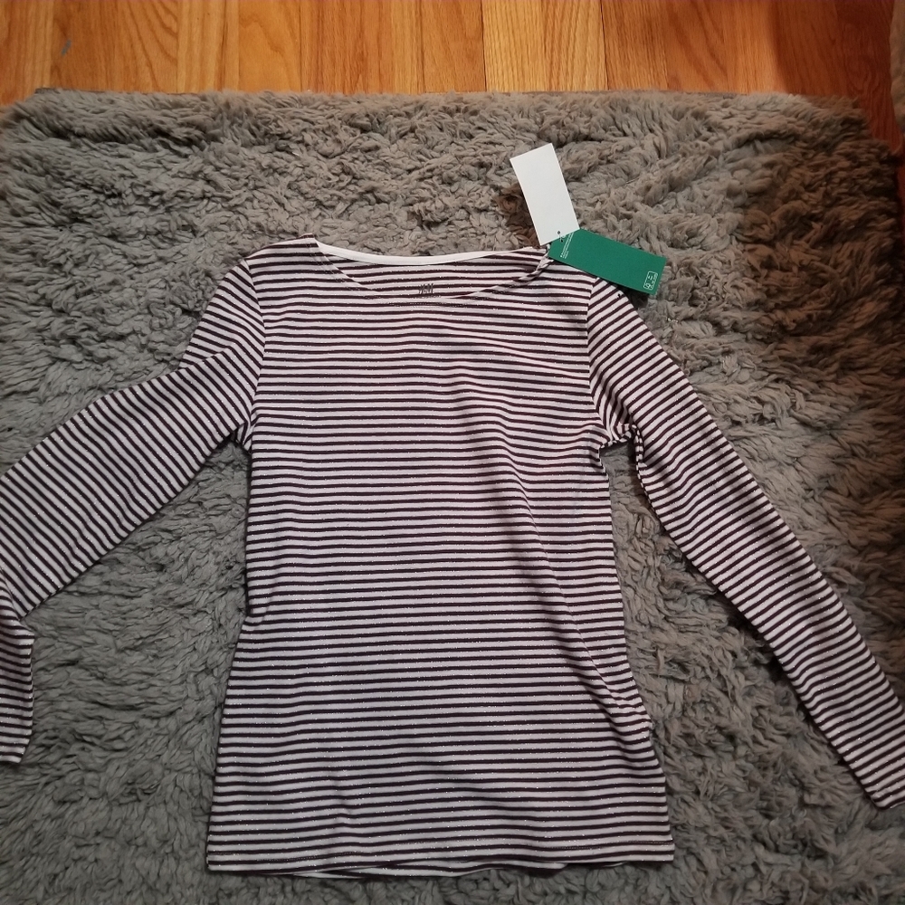 Girls long sleeve tshirt